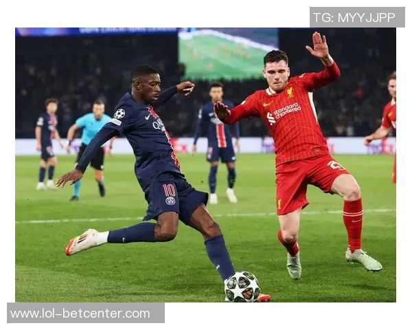 欧联杯精彩对决利物浦大胜巴黎圣日耳曼乌龙球瞬间点燃全场激情