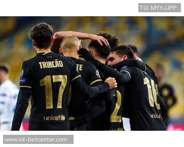 世界杯惊天对决巴萨与曼城战平引发全场狂欢集锦回顾